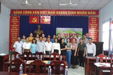 Khai giảng lớp dạy nghề trồng rau thủy canh tại huyện Bình Chánh